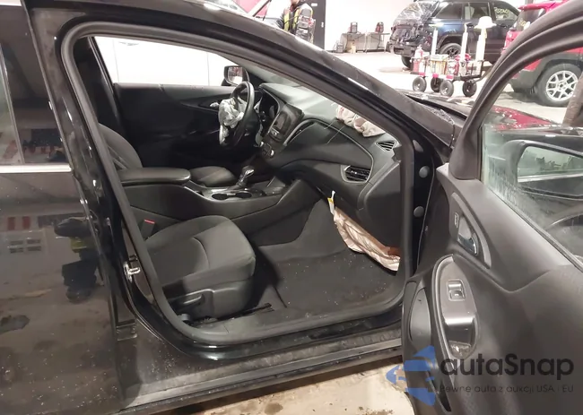 1G1ZB5ST7NF191497: 43854560