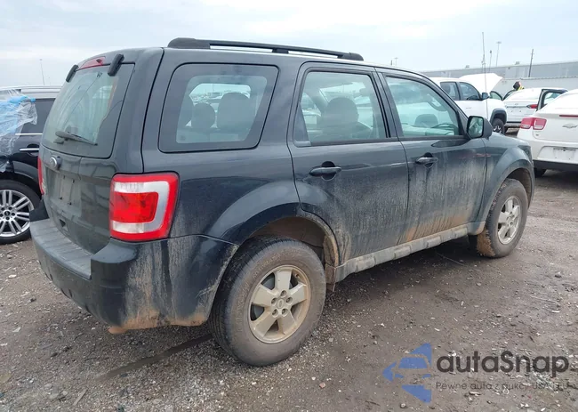 1FMCU9C74BKB46256: 43855916