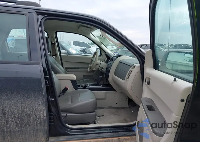 1FMCU9C74BKB46256: 43855916