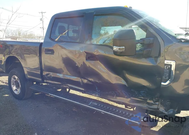 1FT7W2B68JEB24628: 43856366