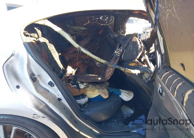 JN1BV7AP7FM342774: 43856435