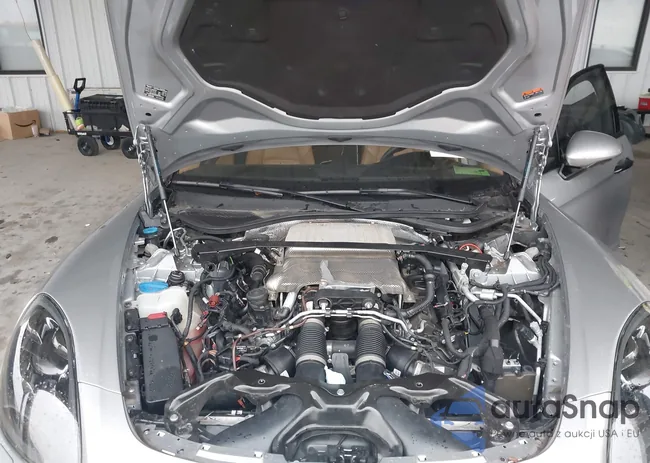 WP0CF2A73JL196146: 43855584