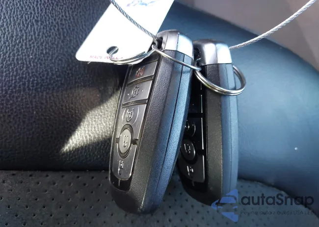 2FMPK3J9XMBA47527: 43855796