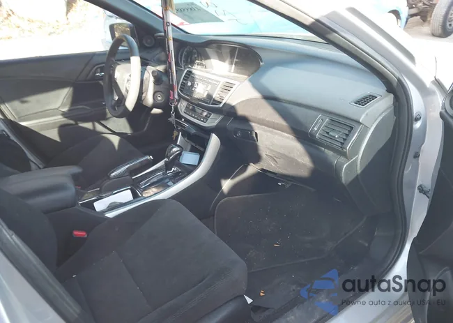 1HGCR2F3XDA073071: 43855852