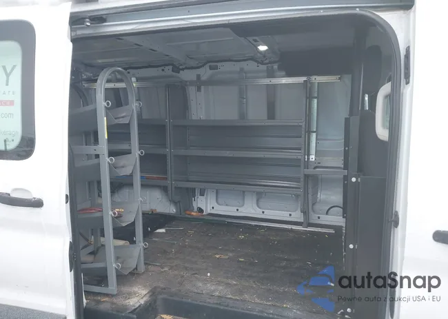 1FTYR1YMXJKB33005: 43856923