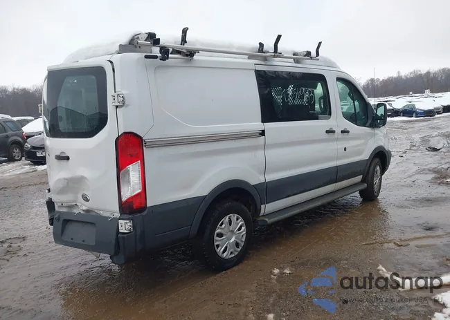 1FTYR1YMXJKB33005: 43856923