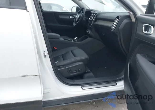 YV4L12UC2S2453387: 43856967