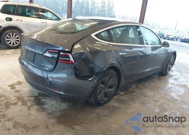 5YJ3E1EB3KF495698: 43857195