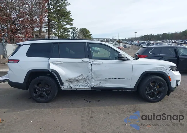 1C4RJKAG2M8151215: 43857323