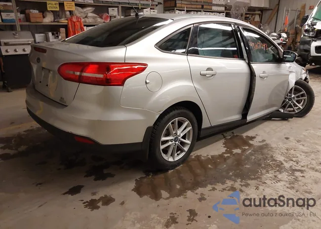 1FADP3FE3JL200264: 43857343