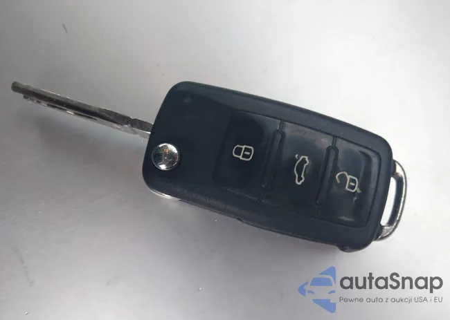 3VWRZ7AJ0AM125217: 43857395