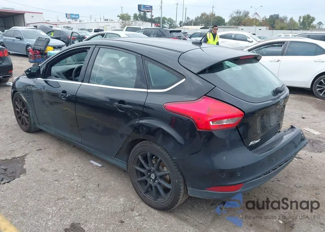 1FADP3N21JL279618: 43856604