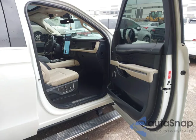 1FMJK1M89PEA37237: 43856781