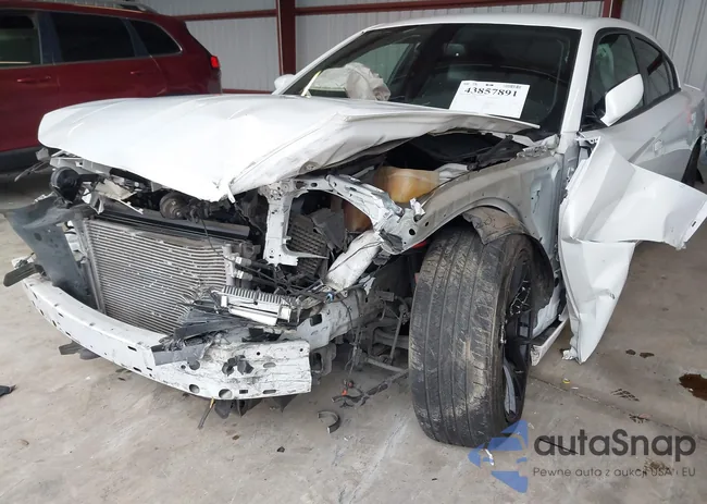 2C3CDXHGXFH915880: 43857891