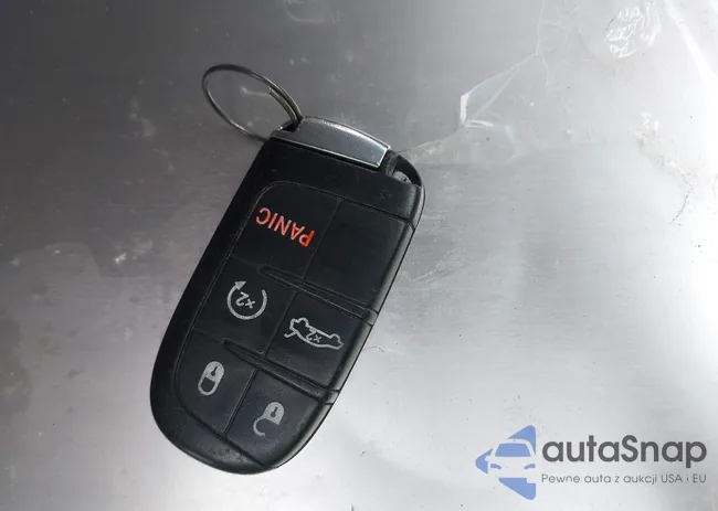 2C3CDXHGXFH915880: 43857891