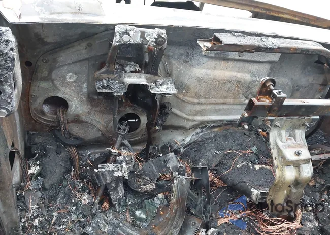 1GNDS13SX22424430: 43858135