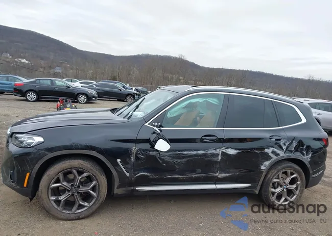 5UX53DP09R9X36789: 43858139