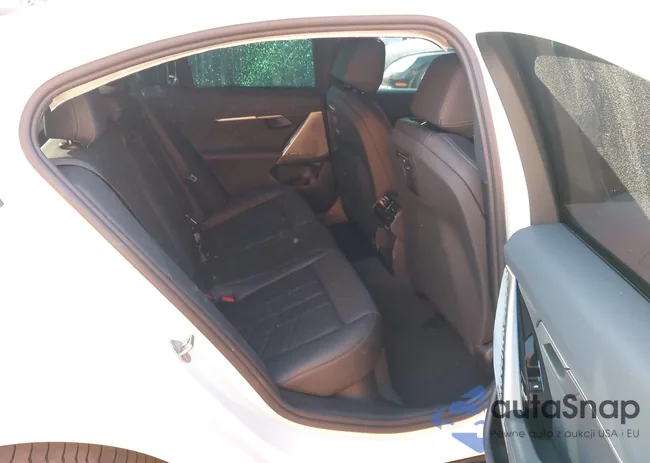 WBY63HG00TCW28499: 43858430