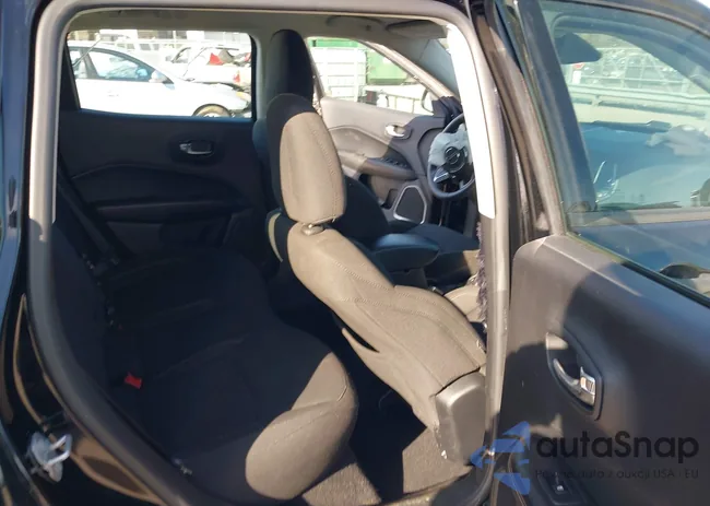 3C4NJCABXMT505220: 43857504