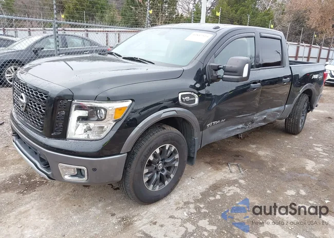 1N6AA1E55HN569627: 43857524