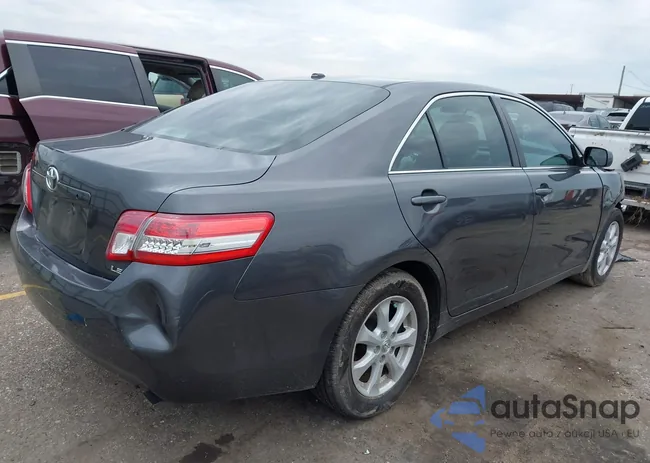 4T4BF3EK8BR141902: 43857739