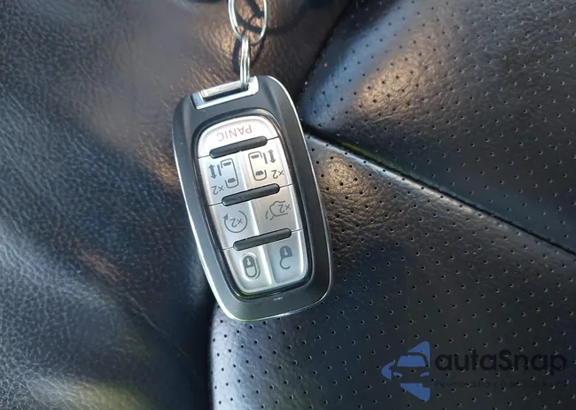 2C4RC1L7XJR183654: 43858902