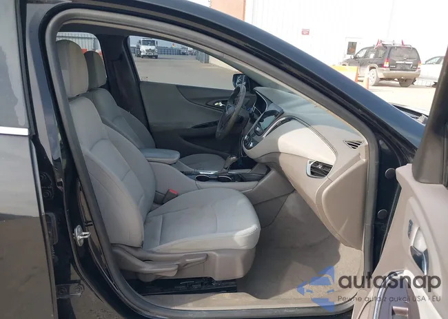 1G1ZE5ST8GF215512: 43858938