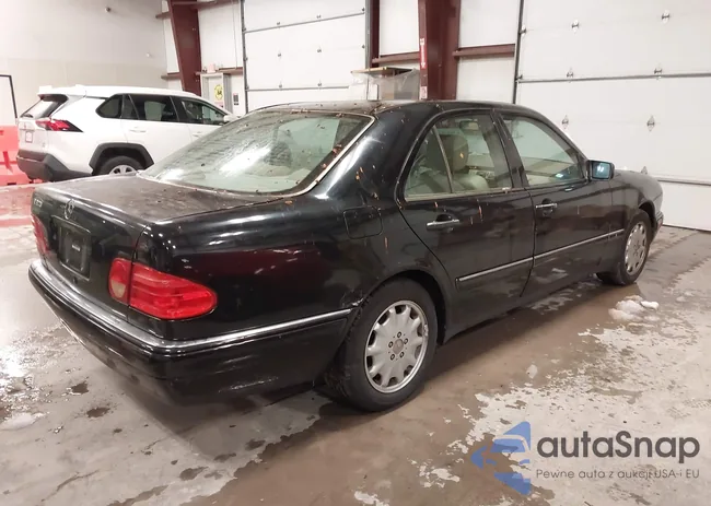 WDBJF65F6WA553191: 43859025