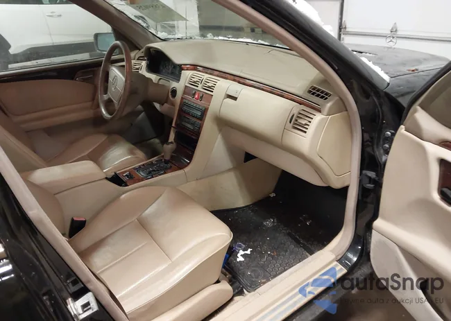 WDBJF65F6WA553191: 43859025