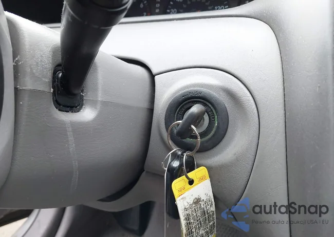 4T1BF28B74U388024: 43859111