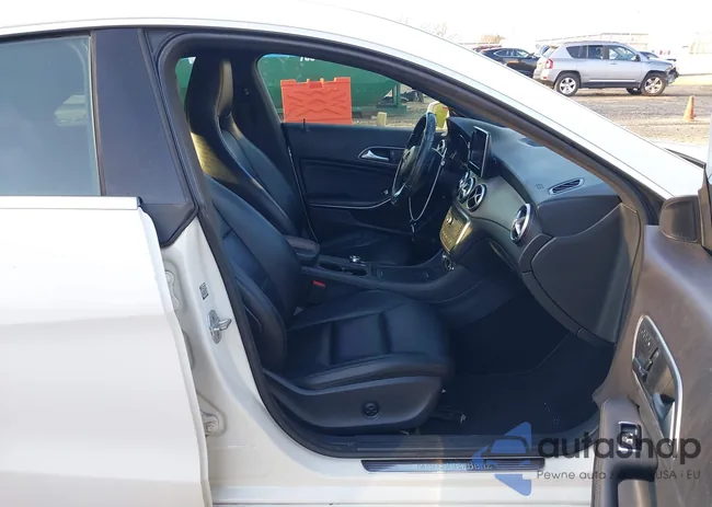 WDDSJ4EB3FN234514: 43859247