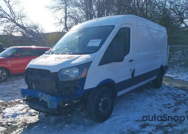 1FTNR2CM0FKA76434: 43859357