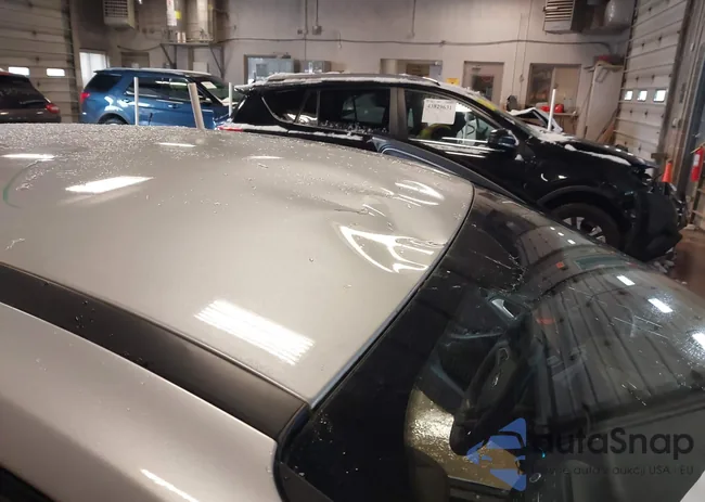 1FADP3K28HL242824: 43859992