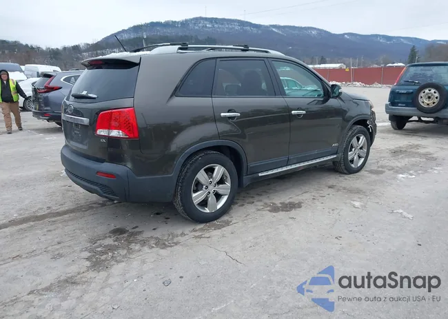 5XYKUDA61CG207552: 43860176