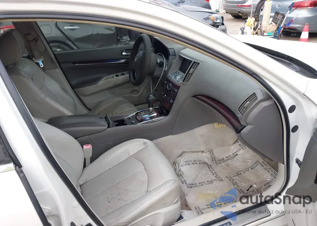 JN1CV6AP5CM629377: 43859807