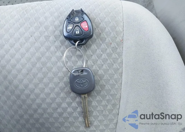 4T1BE46K28U742829: 43859853