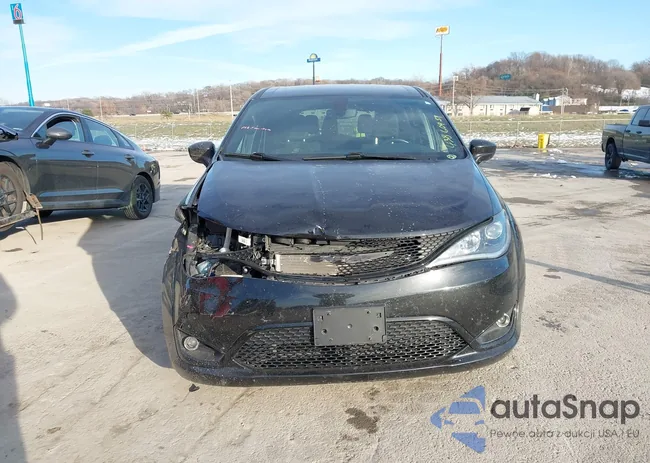 2C4RC1FG7LR271074: 43860939