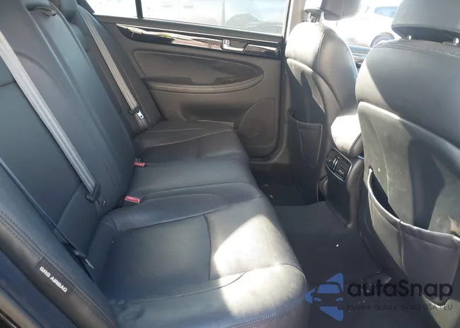 KMHGC4DD8CU167709: 43861101