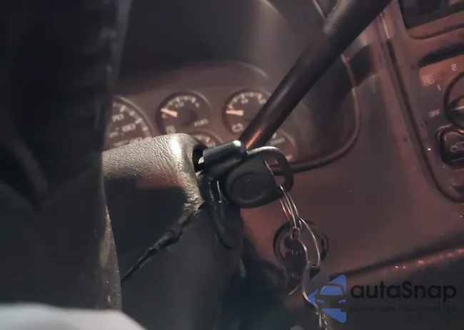 1GCEC19VXXZ133968: 43861203