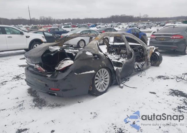 WBAKB83539CY58807: 43861302