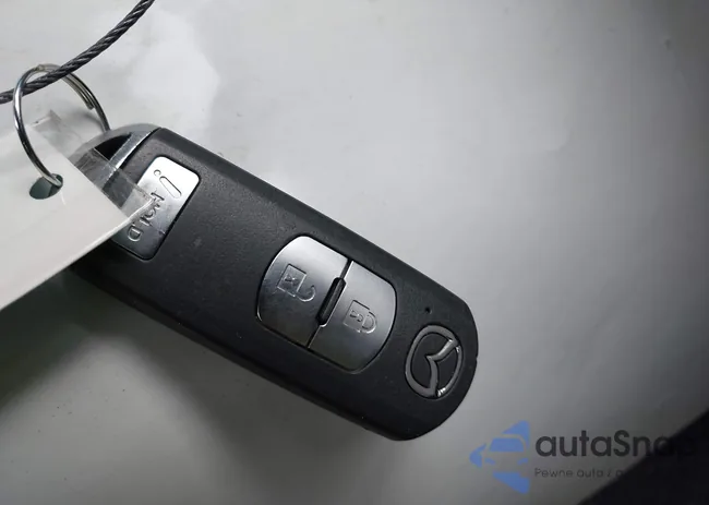 JM3KFBCMXJ0403011: 43861441