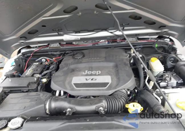 1C4BJWDG8FL682164: 43860515