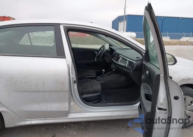 3KPA24AD6LE343706: 43860536