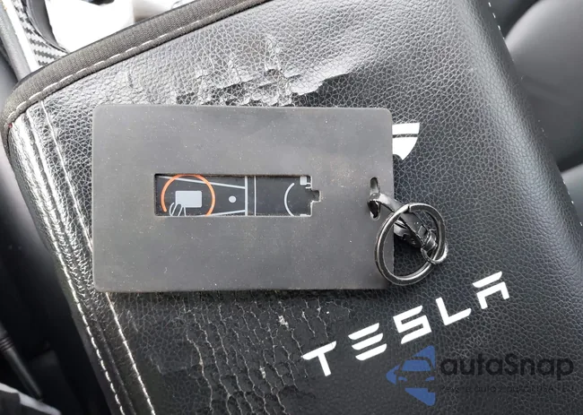 5YJYGDEE6MF077084: 43860583