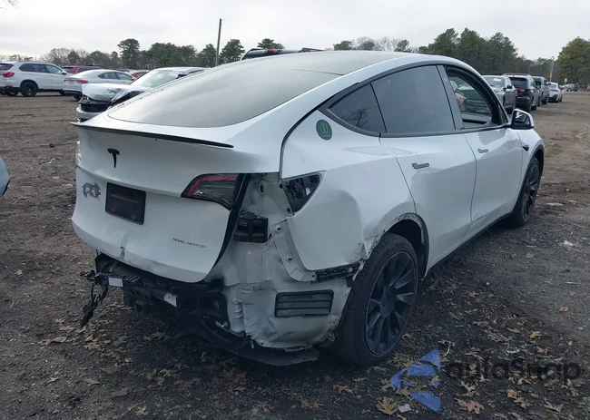 5YJYGDEE6MF077084: 43860583