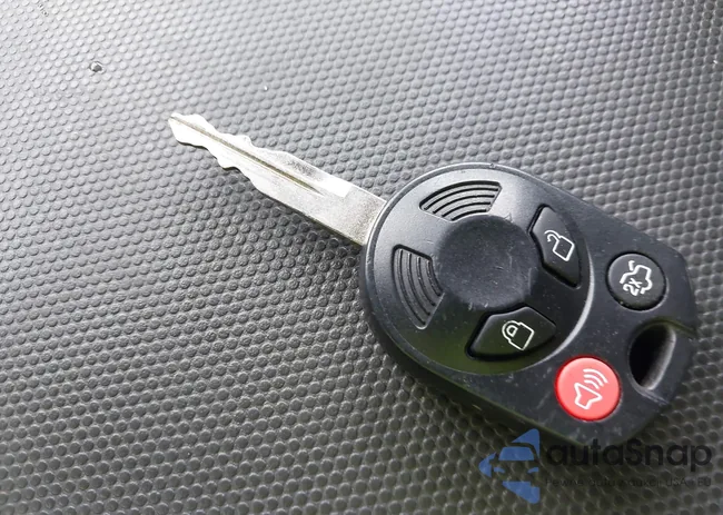 1FMCU94128KB07992: 43860705