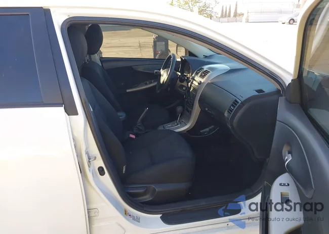 2T1BU4EE1AC448666: 43860770