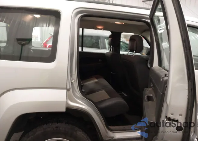 1J4PP2GK4AW161747: 43860862