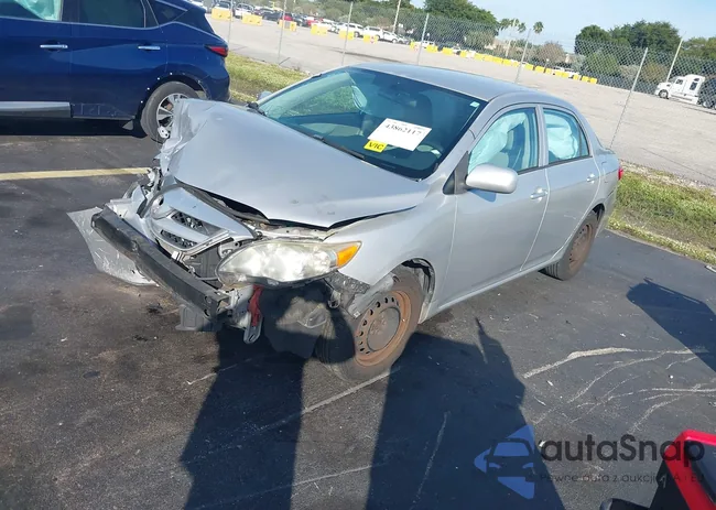 2T1BU4EE4CC904775: 43862117