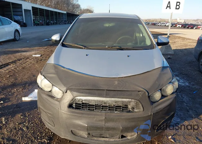 1G1JC6SH9E4112712: 43862295